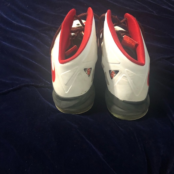 Nike Basketball leather Shoes - Picture 2 of 3